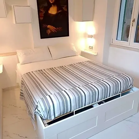 Hotel Monnalisa House 3*